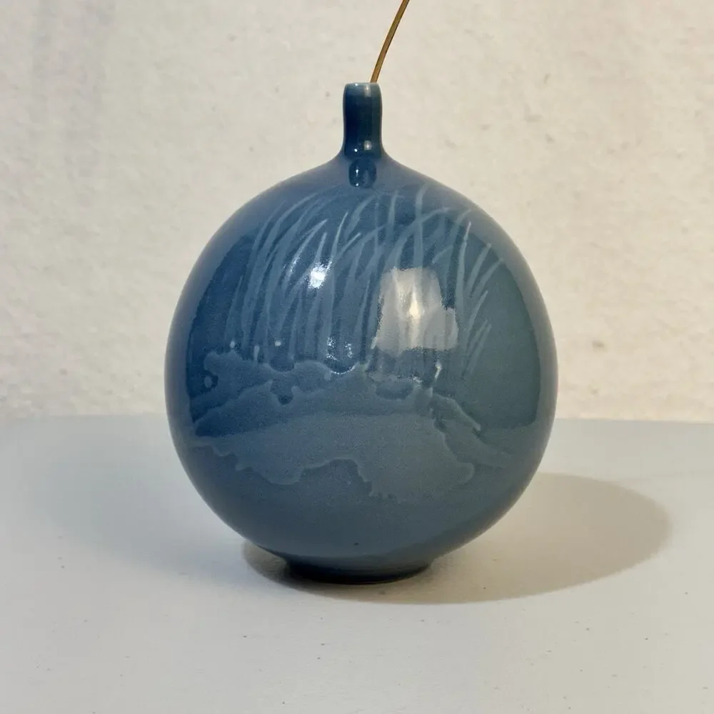 VTG Reid Osaki Stoneware Studio Pottery Light Blue Reed Vase Weed Pot 7” Signed